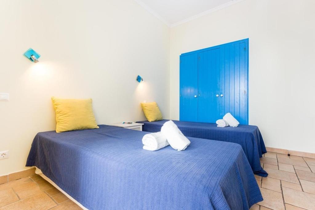 Refurbished Beachfront House, Pool, Ac, Wifi, Albufeira, Sea View ภายนอก รูปภาพ